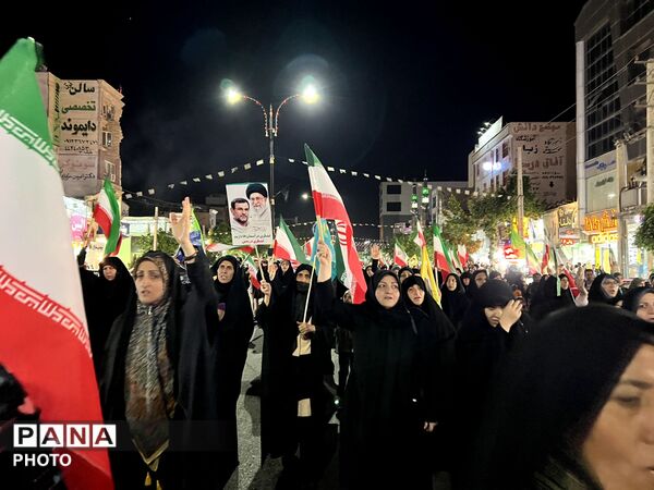 پرچم گردانی مردم «روستای ینگی امام» شهرستان ساوجبلاغ 