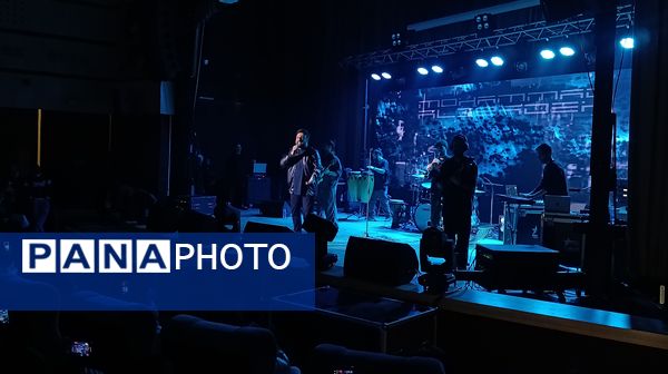 کنسرت محمد علیزاده در جشنواره موسیقی فجر خراسان رضوی 