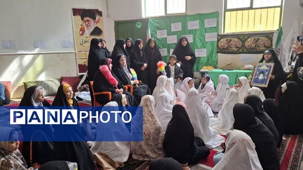 حلقه‌های میقات الصالحین باحضور دانش‌آموزان در مصلی شهرستان دامغان