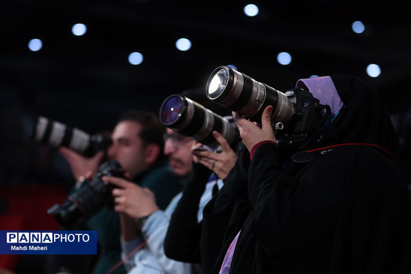 نشست نقد و بررسی فیلم «کارواش» در چهل و چهارمین جشنواره ملی فیلم فجر