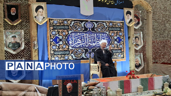 مراسم گرامیداشت نخستین سالگرد تدفین شهید گمنام در بوستان لاله قم