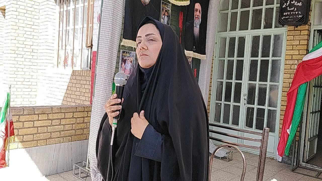 نواخته شدن زنگ جوانه ها در دبیرستان حضرت معصومه (س) شهر جعفریه