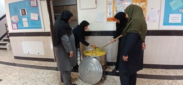 برپایی موکب دانش‌آموزی به‌مناسبت شهادت حضرت فاطمه(س)