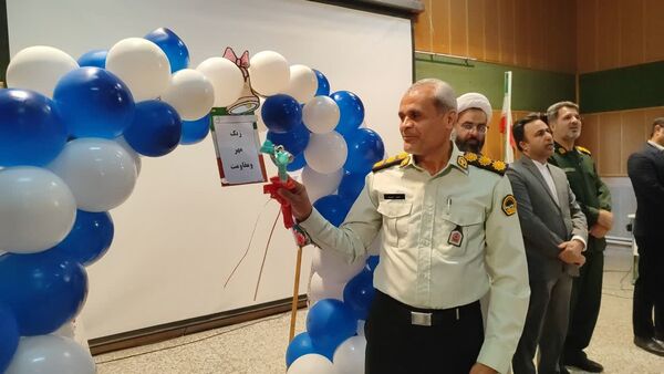 آئین پرطنین زنگ مهر و مقاومت در مدارس شهرستان خاتم 