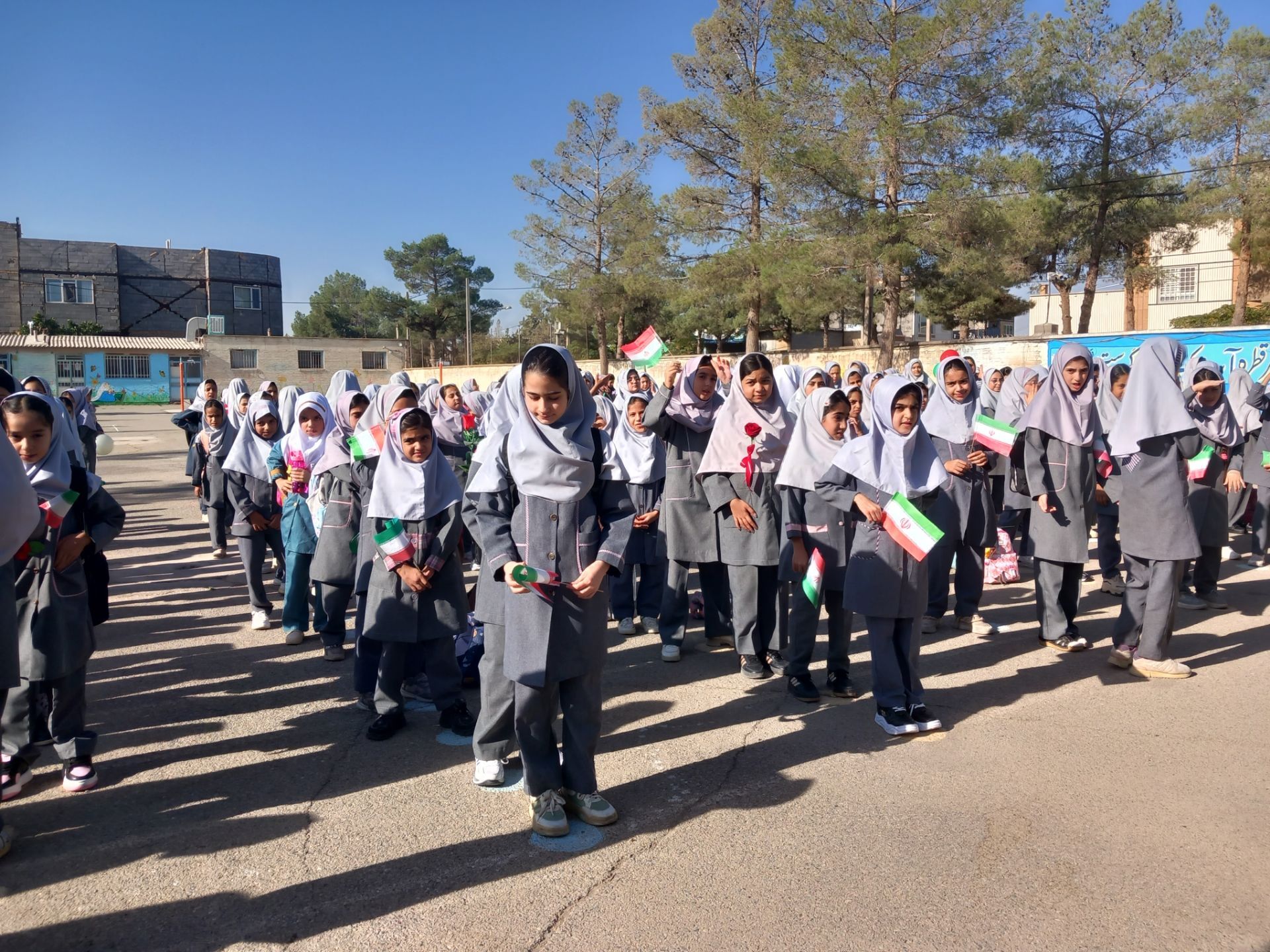 آغاز سال تحصیلی ۱۴۰۶_۱۴۰۵ در دبستان‌توحید