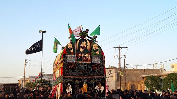 شکوه نخل‌گردانی در گناباد؛ تصویری از عشق و ارادت در محرم