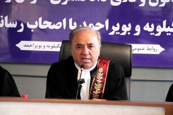 نشست خبری هیأت مدیره کانون وکلای دادگستری فارس و کهگیلویه بویر احمد با اصحاب رسانه