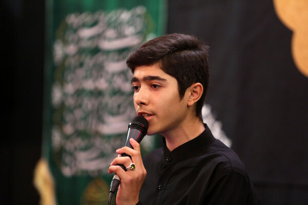 محفل عزاداری نوجوانان در حرم حضرت معصومه(س)