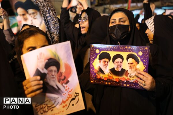  ادای احترام به ارتحال رهبر معظم انقلاب در شهرستان لنده 