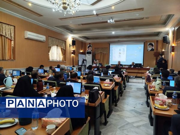 امضای تفاهم‌نامه توسعه هنرستان‌های جوار صنعت در خراسان رضوی