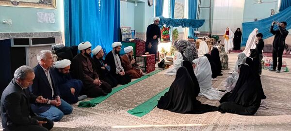 بازدید امام جمعه خلیل آباد از معتکفین مسجد جامع روستای نقاب