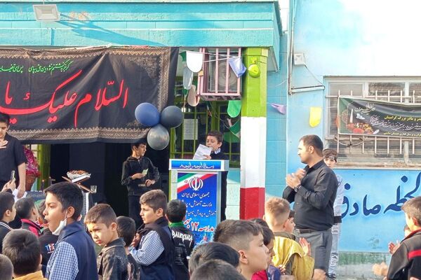 طنین نوای عشق و عزا؛ مراسم عزاداری دهه دوم فاطمیه در مدارس بهارستان‌دو