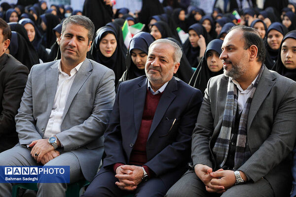 آیین نواختن گلبانگ انقلاب اسلامی با حضور وزیر آموزش و پرورش