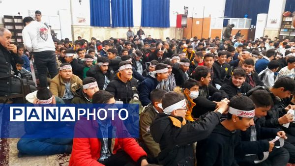 جشن عبادت و بندگی ۱۰۰۰ دانش‌آموز پسر اسلامشهری