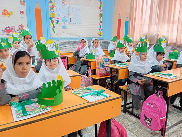 جشن قرآن در دبستان دخترانه نرجس یک 