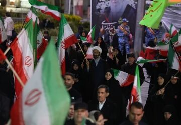 از میدان شریعتی تا آرامگاه بوعلی سینا، همِدانی ها غوغا کردند