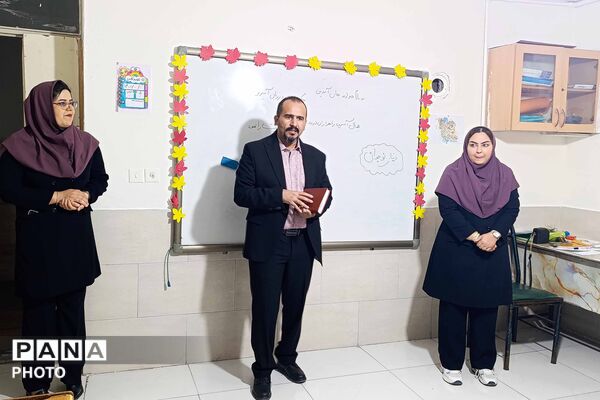 نشست انجمن اولیا و مربیان مدرسه غیردولتی جهان تربیت