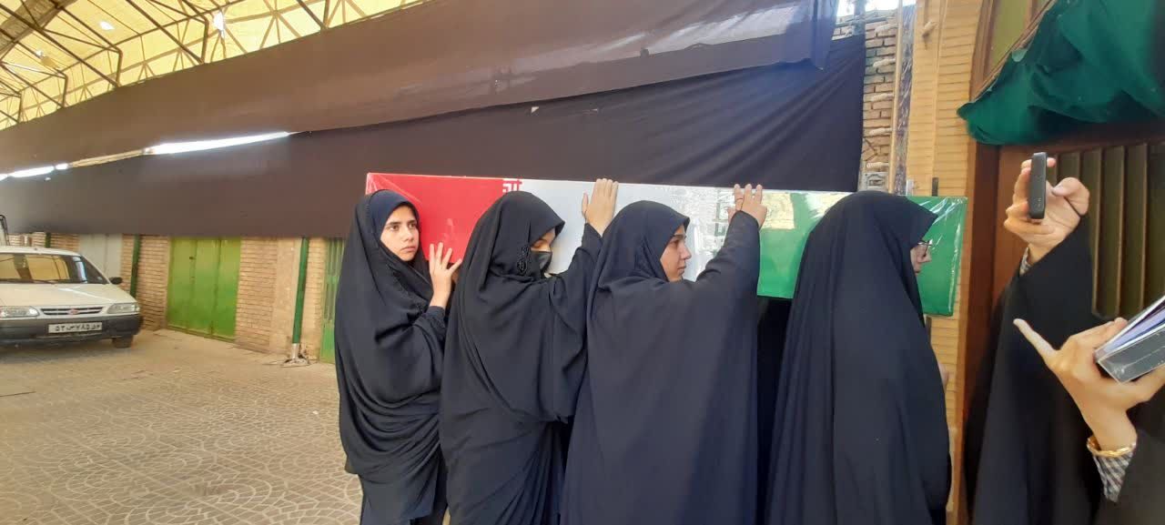 میزبانی دانش‌آموزان دختر شهرستان تفت از شهید گمنام