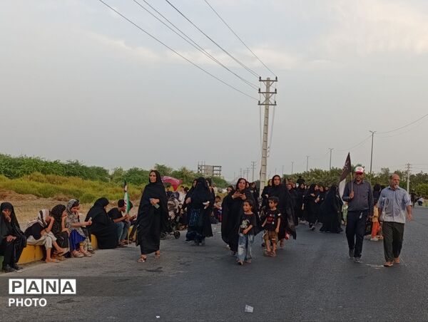 جاماندگان میناب با پای دل به راه افتادند