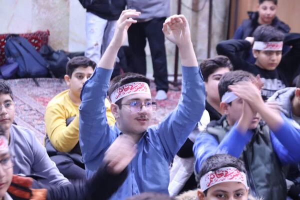 جشن عبادت و بندگی ۱۰۰۰ دانش‌آموز پسر اسلامشهری