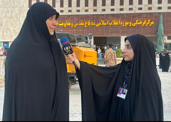 نمایشگاه «در لباس سربازی»
