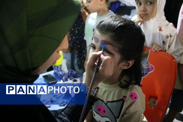 محفلی با حضور کودکان و خانواده‌ها در دانشگاه قم