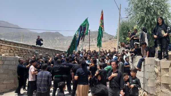 عزاداران حسینی، خیابان‌ها را غرق لبیک یا حسین کردند