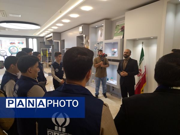 بازدید دانش‌آموز خبرنگاران پانا از ستاد ویژه توسعه فناوری نانو؛ آشنایی با دنیای فناوری‌های نوین