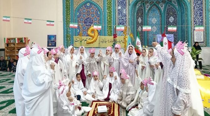 جشن تکلیف دانش‌آموزان مدارس «ام‌البنین» و «کوثر» بخش دیشموک در مصلی امام خمینی (ره)
