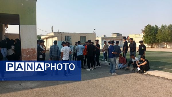 برگزاری آزمون سراسری کنکور در حاجی‌آباد