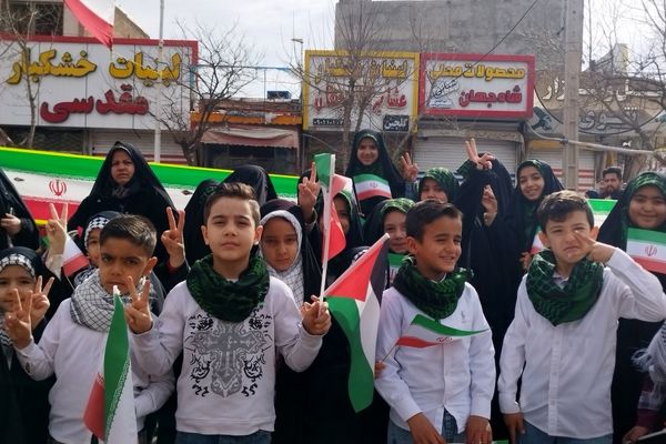 راهپیمایی 22 بهمن در شهرستان فاروج 