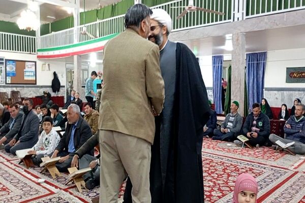  شبی با قرآن کریم در مسجد جامع شهر بار 