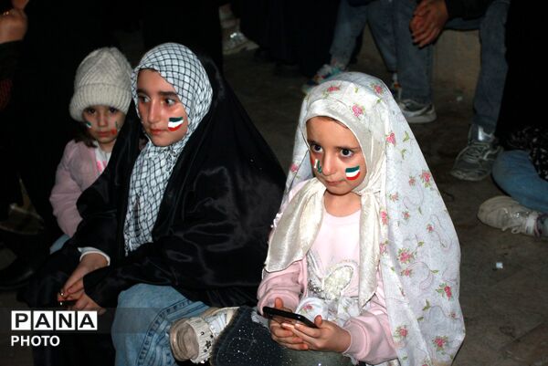 جشن میلاد حضرت معصومه (س) و روز دختر در سبزه میدان زنجان