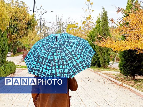 کاشمر در برگریزان پاییز