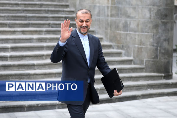 دیپلمات شهید