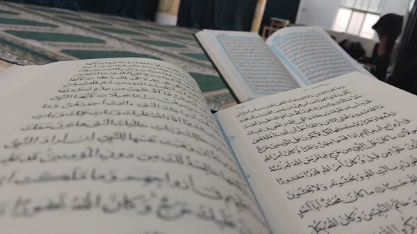 محفل انس باقرآن و ضیافت افطاری در شهر وردنجان