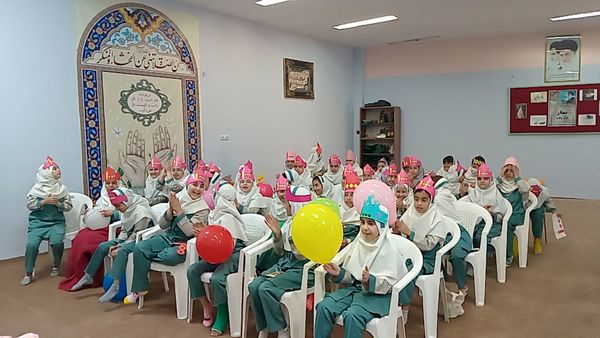 یادگیری عدد ۱۰۰۰ با خلاقیت و شادی در دبستان لطیفه