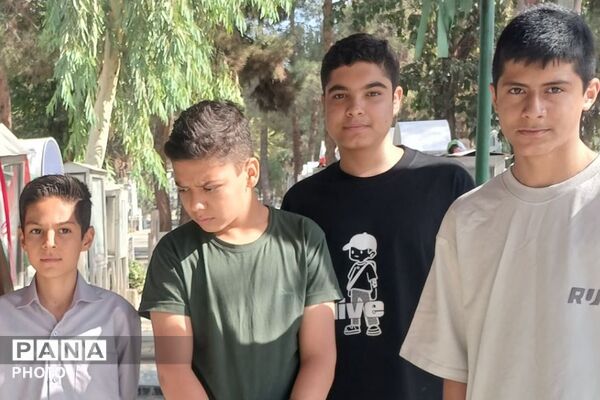غبارروبی مزار شهدا 