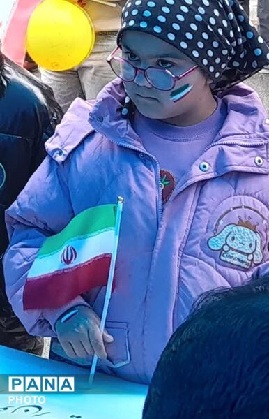 حضور پُررنگ هنرمندان در راهپیمایی روز جهانی قدس