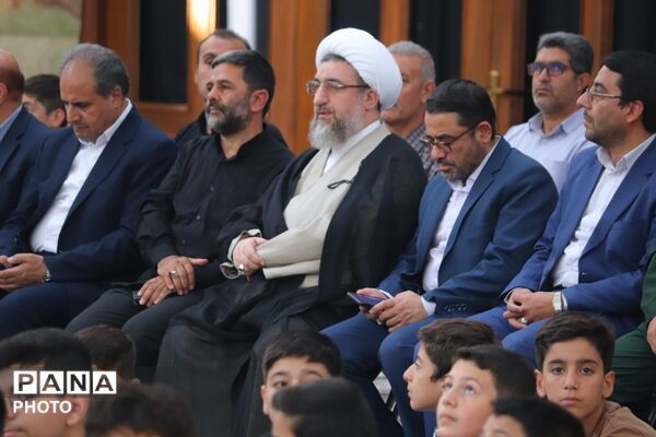 برگزاری محفل انس با قرآن و زنگ نماز در تبریز