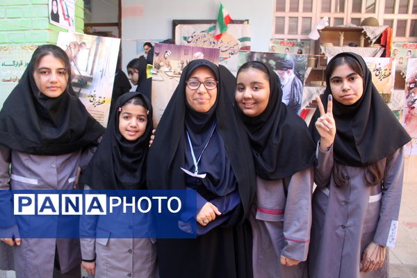 انتخابات شورای دانش‌آموزی دبیرستان رضوان بوشهر