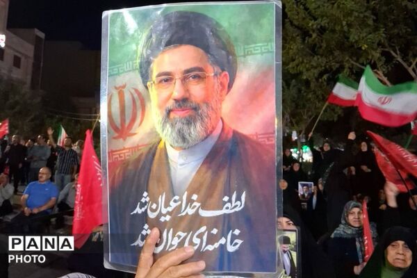 به یاد شهدا؛ برای پاسداشت ارزش‌های دفاع مقدس
