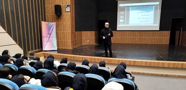 همایش بزرگ هدایت تحصیلی (طراحی مسیر زندگی) دختران  پایه نهم شهرستان قدس