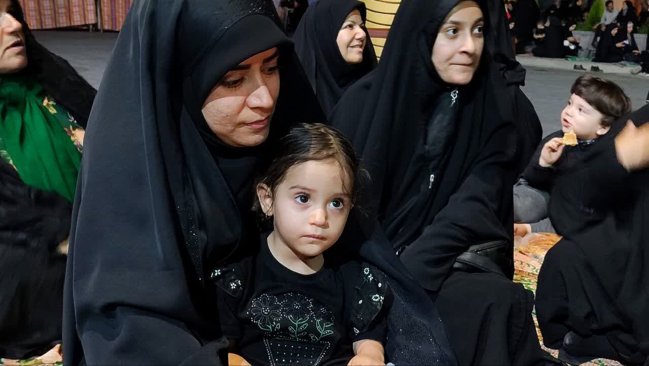 صد و نهمین شب از تجمعات مردمی نجف‌آباد، هم‌نوا با سومین شب از عزای حسینی