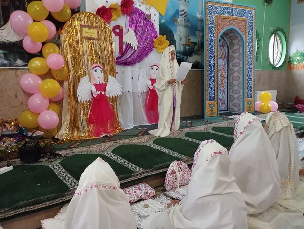 جشن عبادت و بندگی دانش‌آموزان دبستان پیامبر اعظم(ص) شهرستان ملارد 