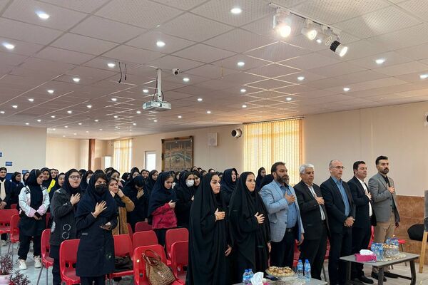 زنگ آغاز رقابت‌های هنری در گل‌های نمونه ورامین به صدا در آمد
