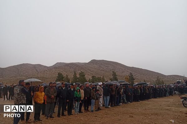 تشییع پیکر شهید مدافع امنیت در حمله تجاوزکارانه آمریکا 
