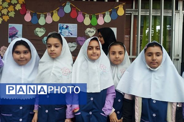 جشن میلاد بانوی نور در دبستان سرای دانش شهر قدس