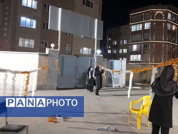 جشن روز معلم در دبستان عذرا پورشهریاری با برنامه های ویژه برگزار شد
