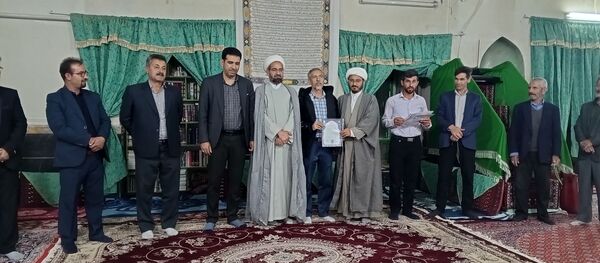 نشست مسئولان و هیات امنای مسجد صاحب الزمان (عج) روستای گزکوه 